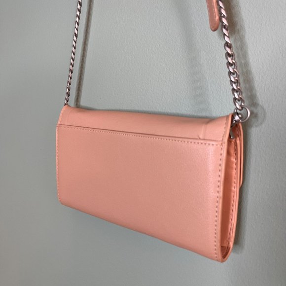 Pixie Mood Across Body Pink Peach with Silver Chain Vegan - Picture 4 of 10